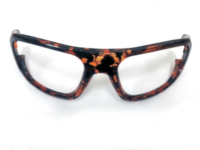 玳瑁色眼镜框：复古风潮中的时尚密码